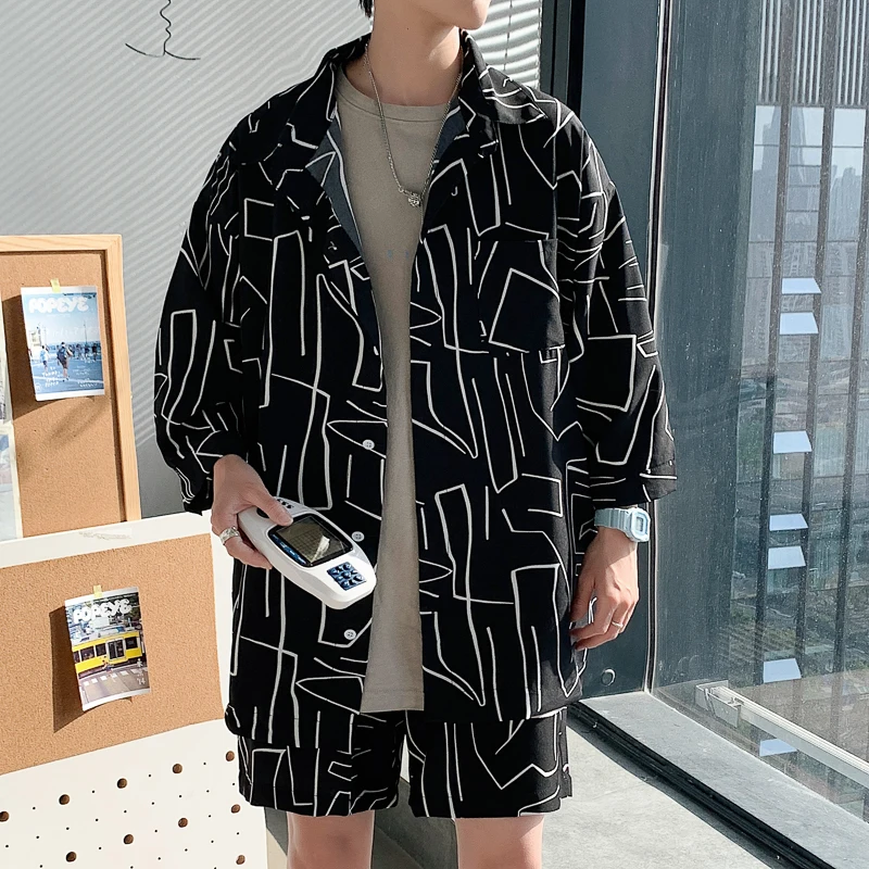2pcs Summer Man Sets Casual Shirts and Shorts Fashion Cartoon Graffiti Printing Unisex Oversize Short Suit Streetwear Clothing
2pcs Summer Man Sets Casual Shirts and Shorts Fashion Cartoon Graffiti Printing Unisex Oversize Short Suit Streetwear Clothing