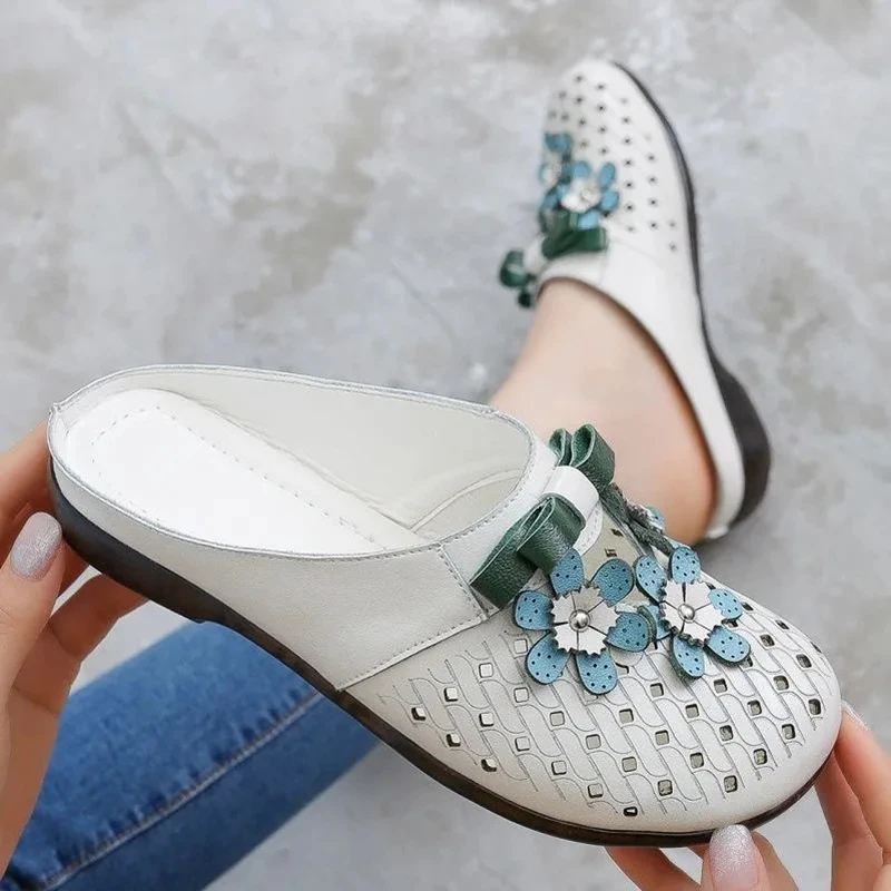 2021 Bowknot Flower Deco Backless Shoes Women Genuine Leather Mules Hollow Out Ladies Flats Honeycomb Wedge Sandles Plus Size 42
2021 Bowknot Flower Deco Backless Shoes Women Genuine Leather Mules Hollow Out Ladies Flats Honeycomb Wedge Sandles Plus Size 42