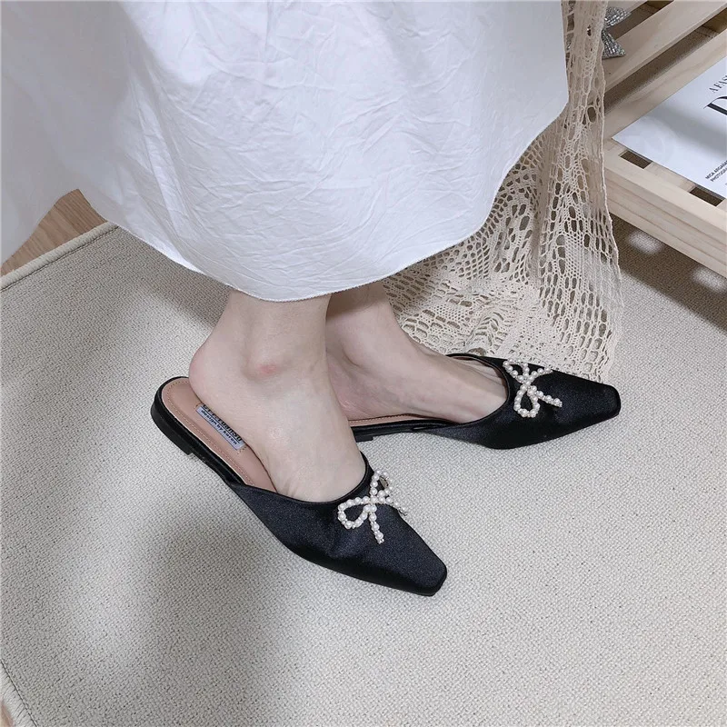 Satin Ladies Sandals and Slippers Fashion Bow Design Flat Shoes Shallow Mouth Pearl Bow Mules Ladies Casual Drag Sandals
Satin Ladies Sandals and Slippers Fashion Bow Design Flat Shoes Shallow Mouth Pearl Bow Mules Ladies Casual Drag Sandals