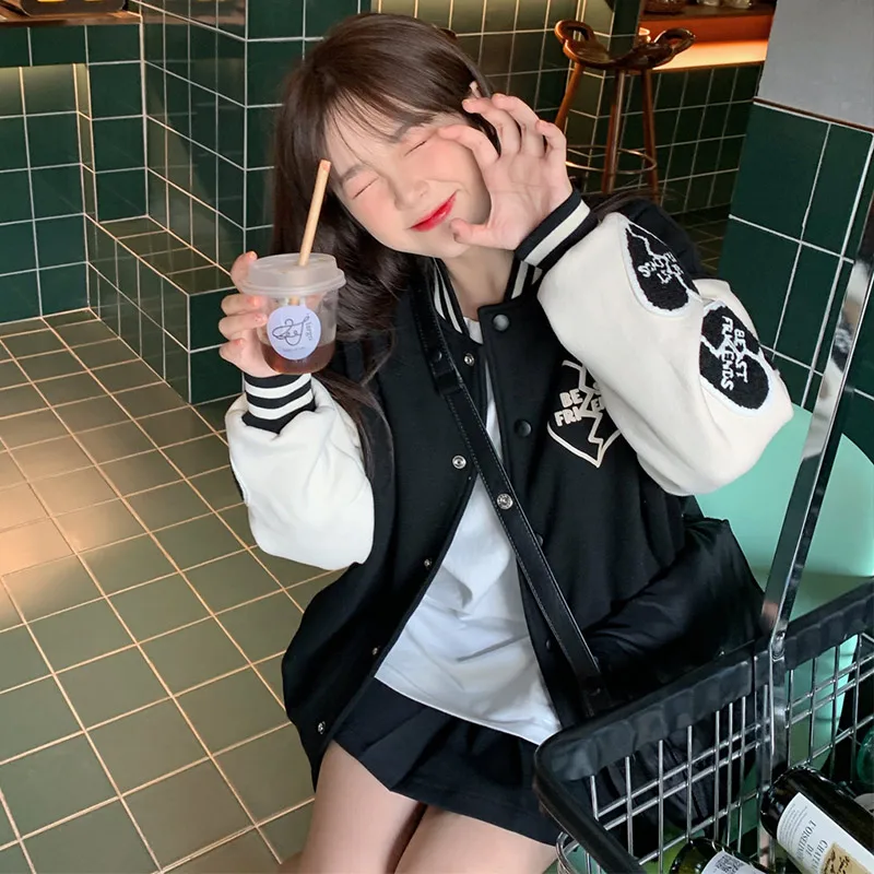 Women Fleece Printed Baseball Uniform Jacket Female 2021 Autumn Harajuku Oversized Long Sleeved Streetwear Bomber Jacket
Women Fleece Printed Baseball Uniform Jacket Female 2021 Autumn Harajuku Oversized Long Sleeved Streetwear Bomber Jacket