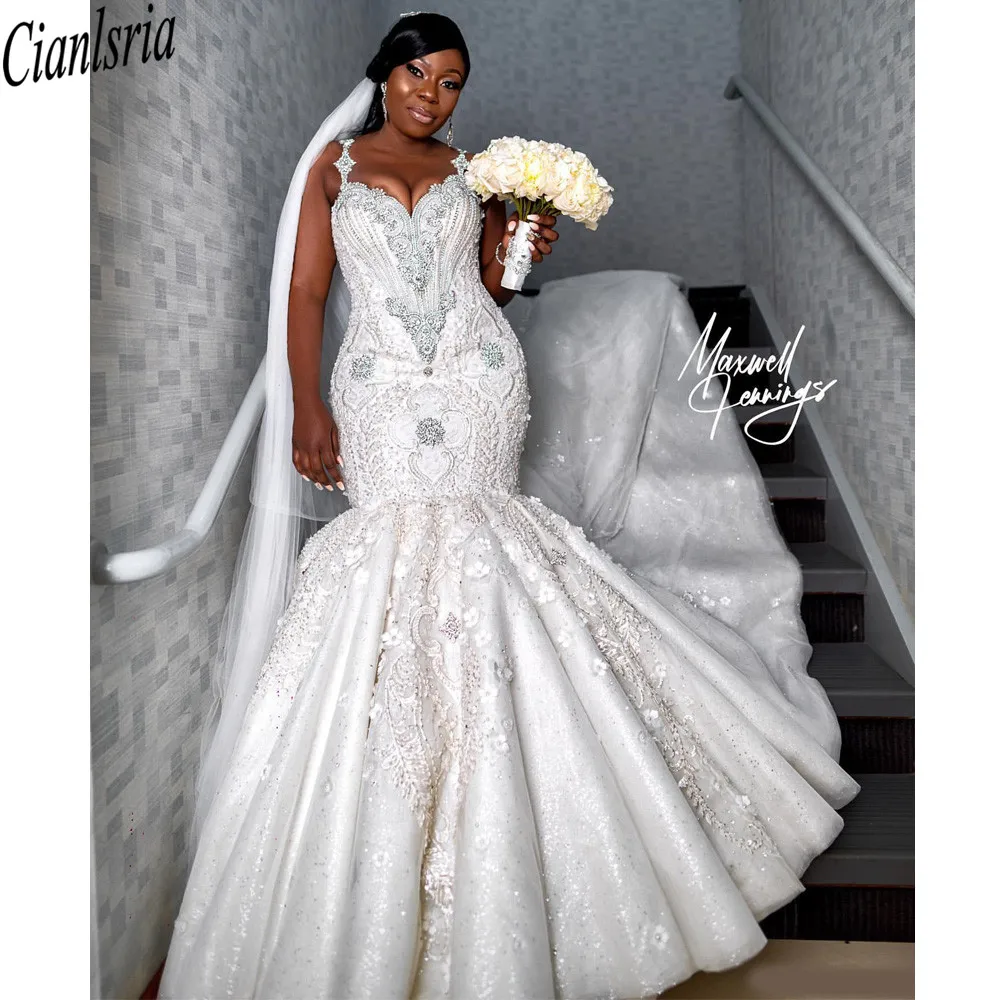 Arabic Plus Size Luxurious Lace Beaded Wedding Dresses Crystals Mermaid Sexy Bridal Dresses Vintage Wedding Gowns
Arabic Plus Size Luxurious Lace Beaded Wedding Dresses Crystals Mermaid Sexy Bridal Dresses Vintage Wedding Gowns