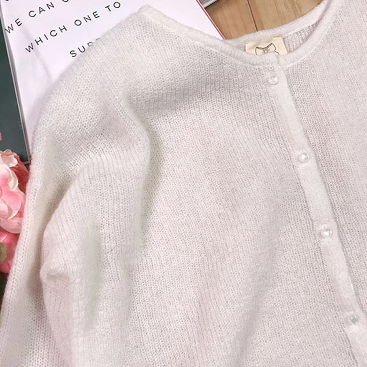 Knitting Jumper Women Autumn Winter Warm Soft Wool Mohair Casual Vintage Sweater Elegant Chic Cardigan
Knitting Jumper Women Autumn Winter Warm Soft Wool Mohair Casual Vintage Sweater Elegant Chic Cardigan