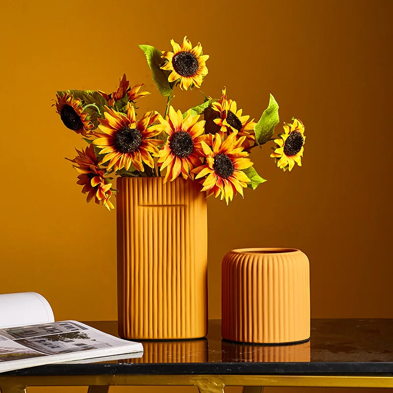 Morandi Ceramics Nordic Creative Vase Modern Flower Arrangement Dried Flowers Living Room Home Furnishing Desktop Decoration
Morandi Ceramics Nordic Creative Vase Modern Flower Arrangement Dried Flowers Living Room Home Furnishing Desktop Decoration