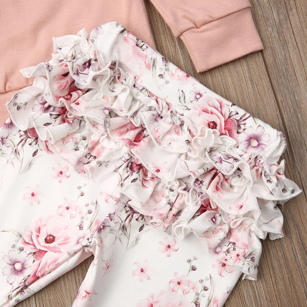 Floral Pink Outfits for Newborns Baby Girl Outfits Clothes Long Sleeve Cute Bear Ear Hooded Sweatshirt Pants Trousers Set
Floral Pink Outfits for Newborns Baby Girl Outfits Clothes Long Sleeve Cute Bear Ear Hooded Sweatshirt Pants Trousers Set