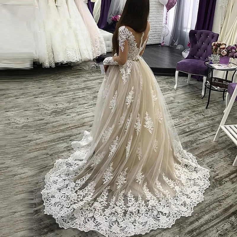 Фото Высококачественное свадебное платье с зубчатой аппликацией длинными рукавами
