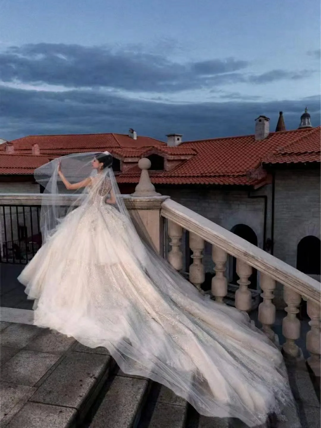 Luxury White Wedding Dresses 2021 Handmade Long Sleeve Bridal Puffy Wedding Gowns Dubai Arabic Muslim Bride Dress Robe De Mariee
Luxury White Wedding Dresses 2021 Handmade Long Sleeve Bridal Puffy Wedding Gowns Dubai Arabic Muslim Bride Dress Robe De Mariee