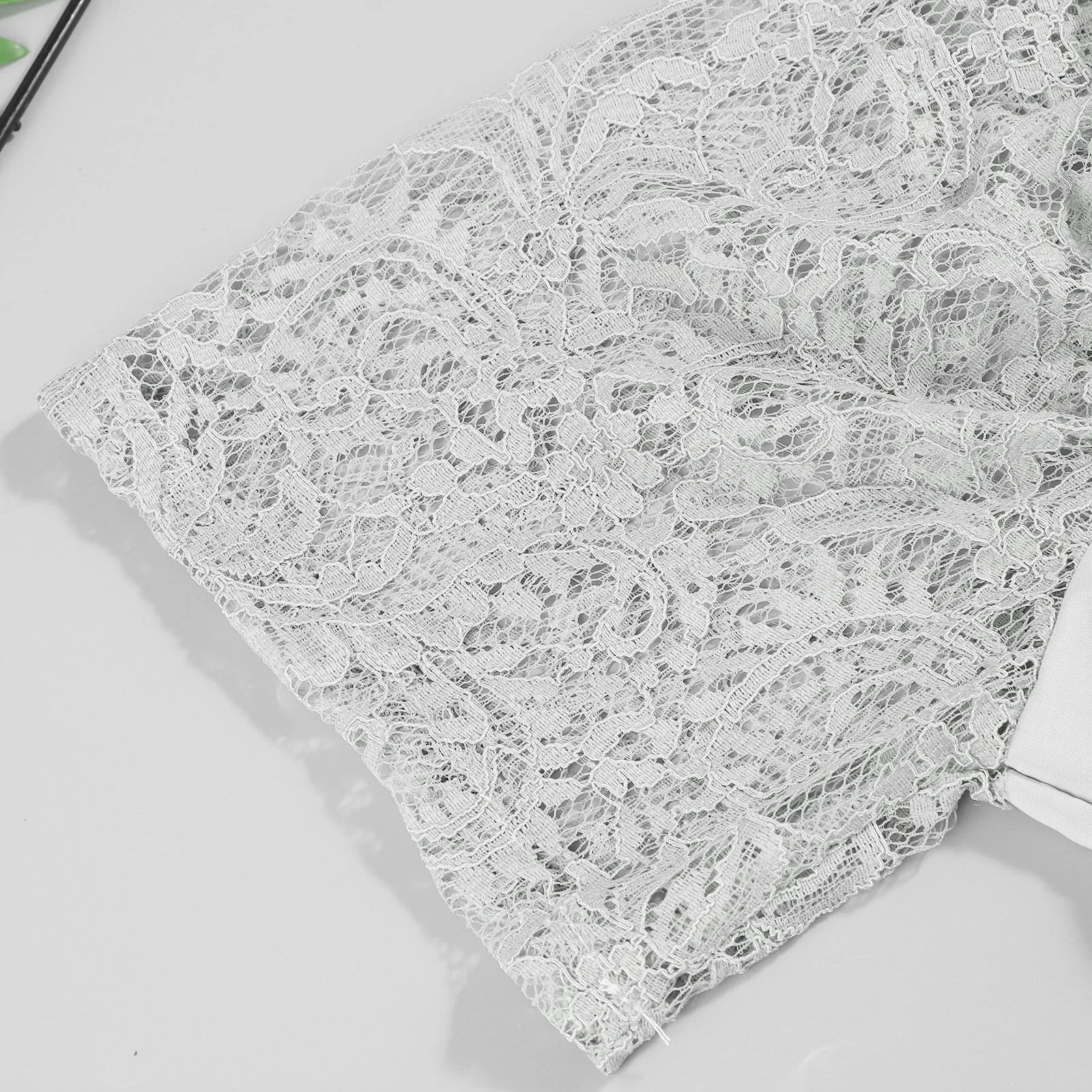 Sexy White Lace Blouse Sexy Woman Casual Top And Blusas Plus Size V-neck Blouse Summer Spring Tunics Clothes Xl-5xl
Sexy White Lace Blouse Sexy Woman Casual Top And Blusas Plus Size V-neck Blouse Summer Spring Tunics Clothes Xl-5xl
