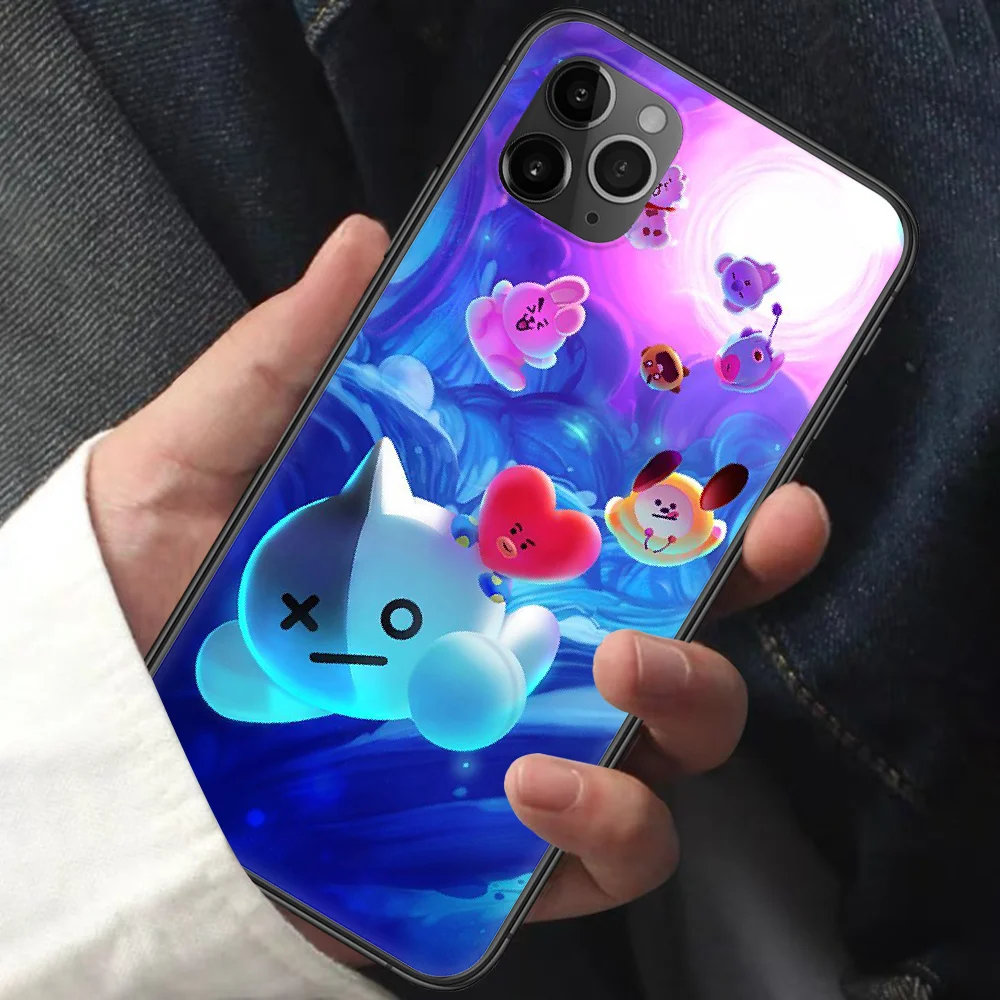 Korea Cartoon Cute BT21 Phone Case For Iphone 11 12 Mini PRO XR X XS MAX 6 6s 7 8 Plus 5 5s SE 2020 black Waterproof Luxury
Korea Cartoon Cute BT21 Phone Case For Iphone 11 12 Mini PRO XR X XS MAX 6 6s 7 8 Plus 5 5s SE 2020 black Waterproof Luxury