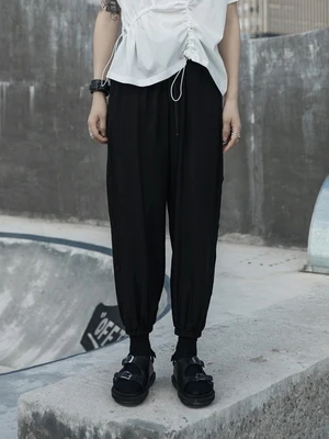 Hong Kong style summer new Slit hollow-out show thin nine points casual pants women 
Hong Kong style summer new Slit hollow-out show thin nine points casual pants women