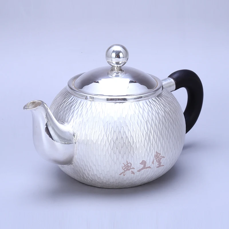 Ручной работы Серебряный набор для чаепития, молоток узор, в стиле ретро, чайник серебристого цвета
Ручной работы Серебряный набор для чаепития, молоток узор, в стиле ретро, чайник серебристого цвета