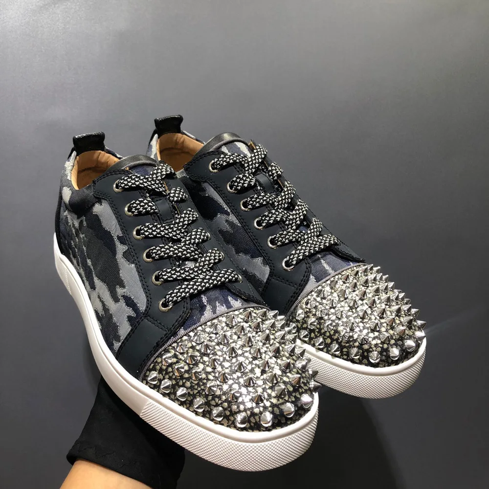 Low Top Red Bottom Men Shoes Toe Cap Silver Rivets Matching Leather Lightning Pattern Luxury Ladies Loafers Casual Sports Shoes
Low Top Red Bottom Men Shoes Toe Cap Silver Rivets Matching Leather Lightning Pattern Luxury Ladies Loafers Casual Sports Shoes