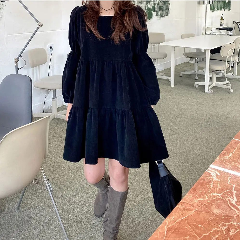 Korean Ins Sweet Girl Age-Reducing Girl's Dress Retro Corduroy Slimming Puff Sleeve Small Size Dress Fashion
Korean Ins Sweet Girl Age-Reducing Girl's Dress Retro Corduroy Slimming Puff Sleeve Small Size Dress Fashion
