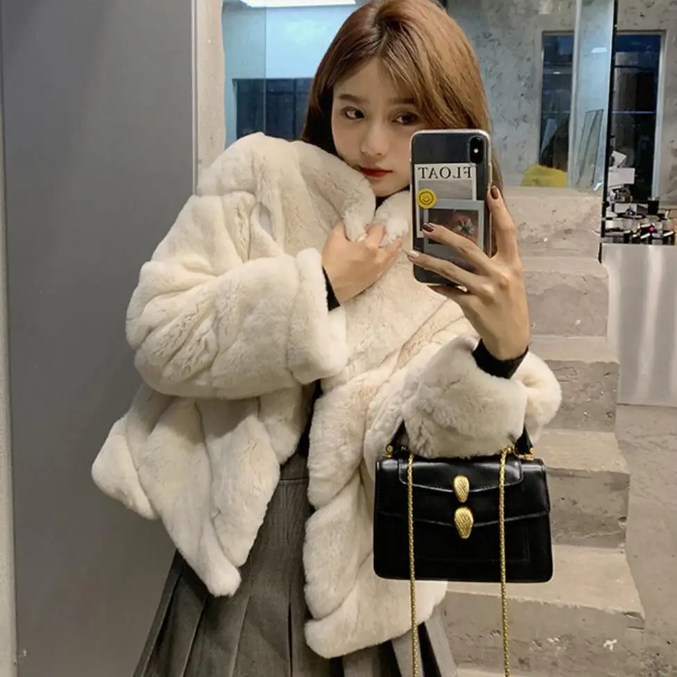 Модное меховое пальто для женщин, новый стиль 
Модное меховое пальто для женщин, новый стиль