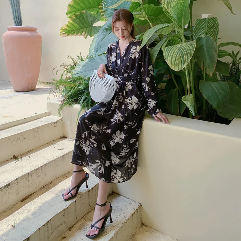 Spring Summer 2021 Runway Elegant Korean Fairy Boho Retro Casual Party Vacation Dresses Women Long Vintage Chiffon Floral Dress
Spring Summer 2021 Runway Elegant Korean Fairy Boho Retro Casual Party Vacation Dresses Women Long Vintage Chiffon Floral Dress