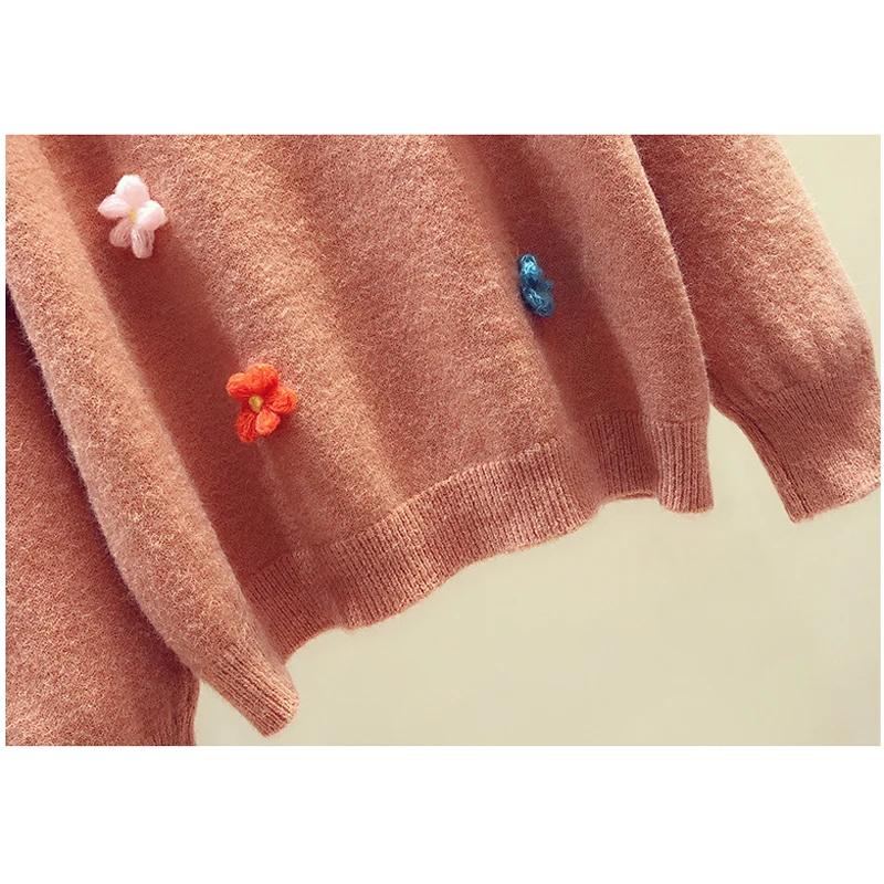 Autumn And Winter new Knitted Pullovers Tops women Solid color Loose O-Neck Sweater Sweet Embroidery Sweater women
Autumn And Winter new Knitted Pullovers Tops women Solid color Loose O-Neck Sweater Sweet Embroidery Sweater women