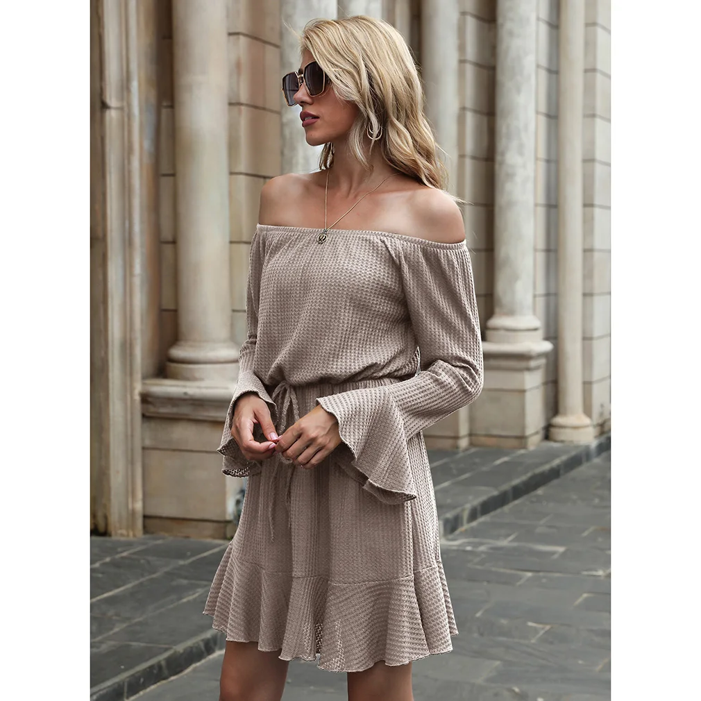 Women's Autumn and Winter Thick Sweater Dress Flare Sleeve Ruffle Knit Dress
Women's Autumn and Winter Thick Sweater Dress Flare Sleeve Ruffle Knit Dress