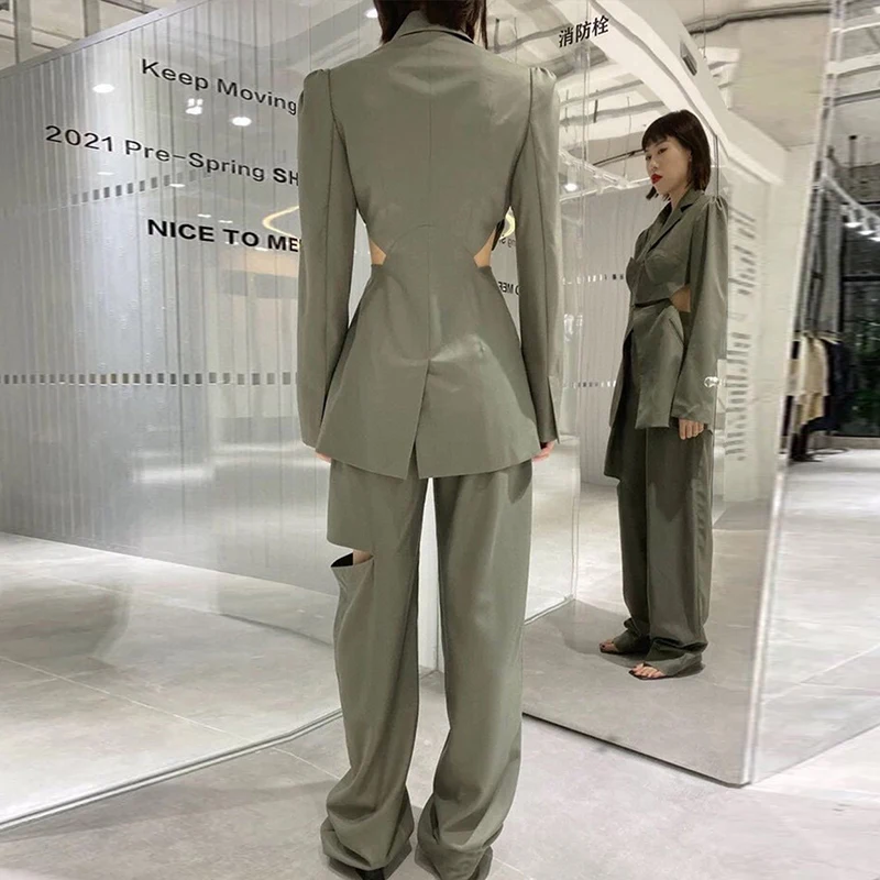 SISPELL Pure Color Two Piece Sets For Female Lapel Collar Long Sleeve Hollow Out Top With High Waist Wide-legged Pants Fashion
SISPELL Pure Color Two Piece Sets For Female Lapel Collar Long Sleeve Hollow Out Top With High Waist Wide-legged Pants Fashion