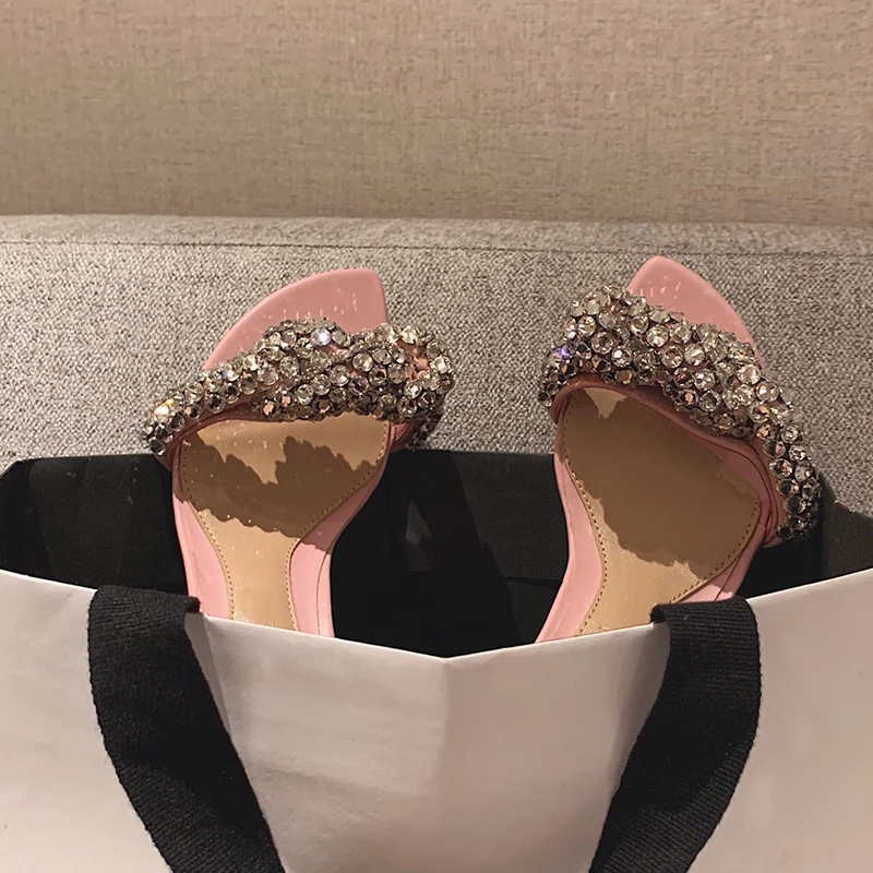women's shoes most worthy classic style thick heel, square head, color matching, soft leather upper
women's shoes most worthy classic style thick heel, square head, color matching, soft leather upper