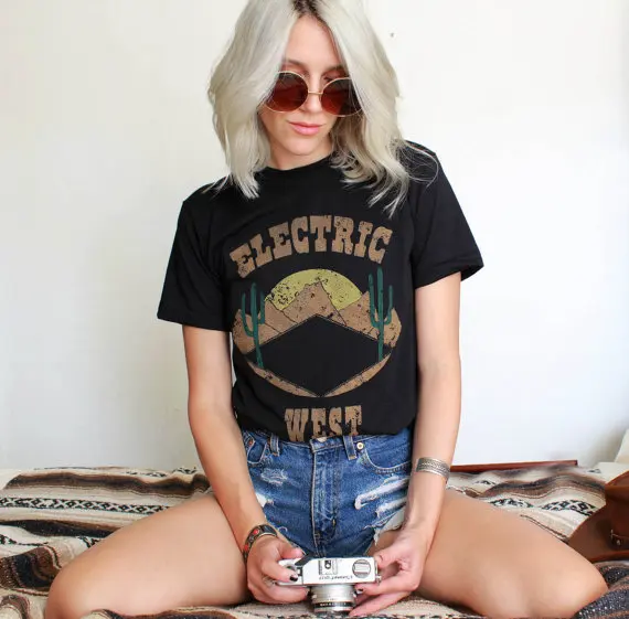 Фото Hillbilly New Electric West Tee Women South Western t shirt desert graphic vintage тонкая футболка с дизайном кактус