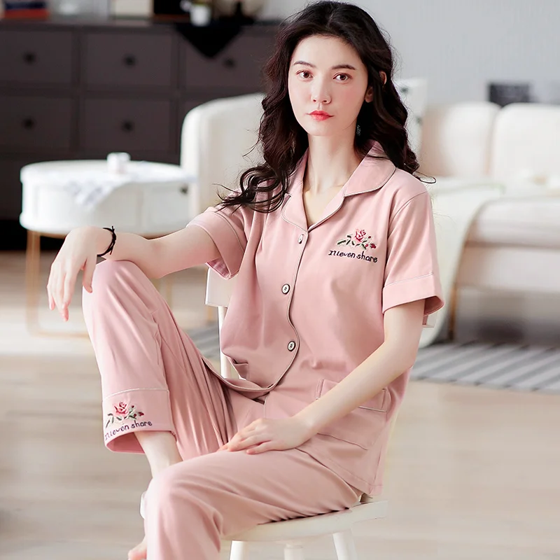 Women's Short Sleeve Pajamas Summer Cotton Women Sleepwear Short Tops+Long Pants Two Pieces Set Pyjamas Plus Size Homewear
Women's Short Sleeve Pajamas Summer Cotton Women Sleepwear Short Tops+Long Pants Two Pieces Set Pyjamas Plus Size Homewear