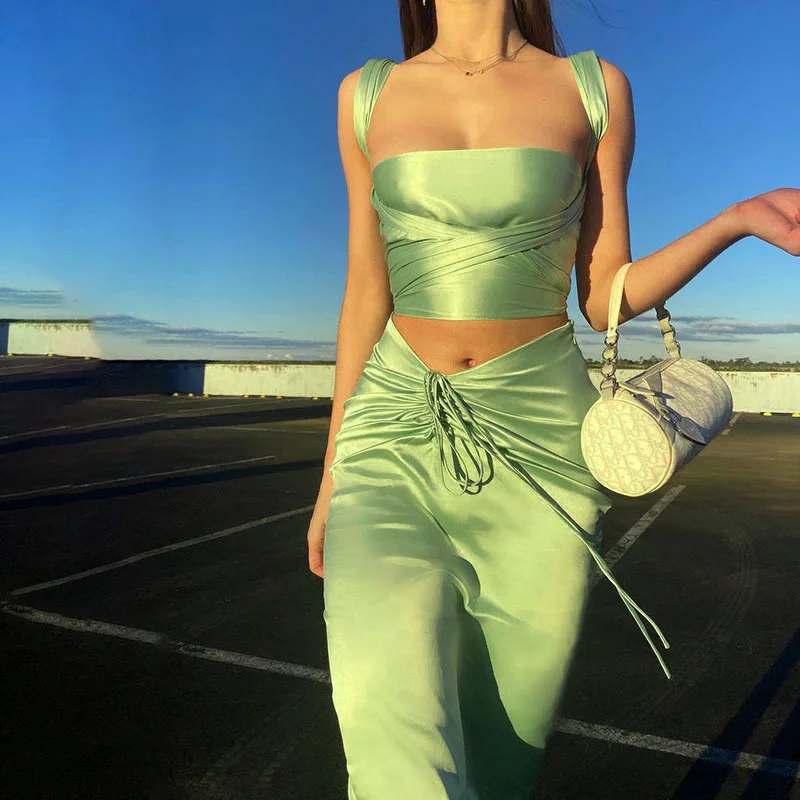 Q20939s women's 2021 new lace up cross navel top mid length two piece set women skirts Free shipping Fashion
Q20939s women's 2021 new lace up cross navel top mid length two piece set women skirts Free shipping Fashion