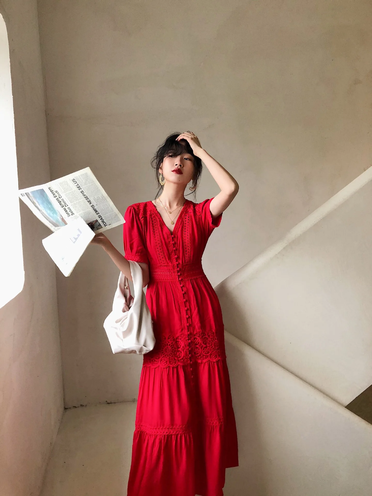 Fairy Retro V-neck Dress Women's Summer Slim Waist Show Thin French Platycodon Skirt Fresh Sweet Temperament Holiday Beach Dress
Fairy Retro V-neck Dress Women's Summer Slim Waist Show Thin French Platycodon Skirt Fresh Sweet Temperament Holiday Beach Dress