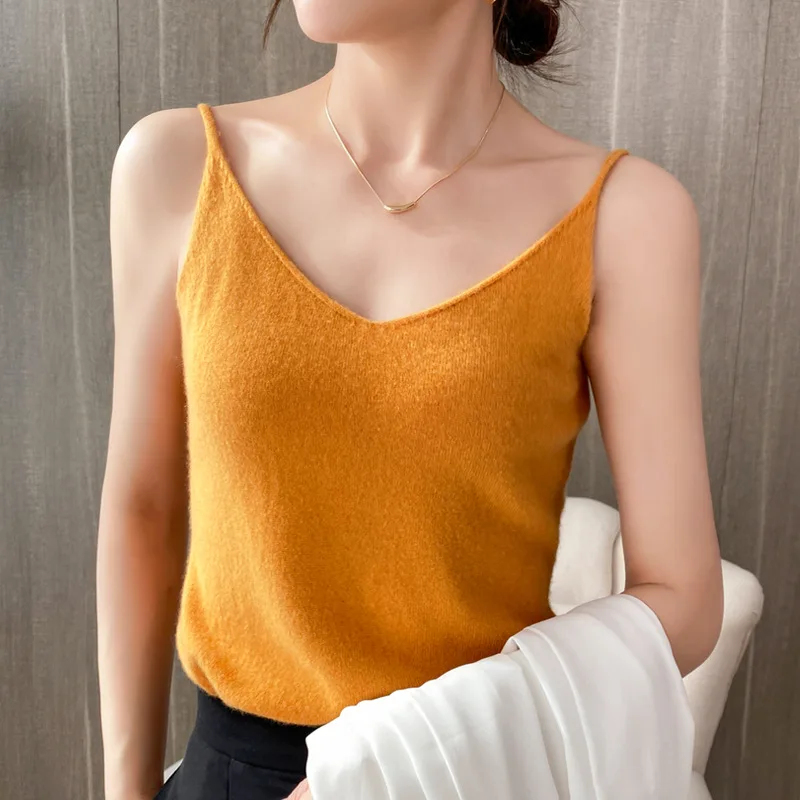Blended cotton 2021 spring women's new style V-neck small suspender short inner small vest knitted slim bottoming shirt YJ551
Blended cotton 2021 spring women's new style V-neck small suspender short inner small vest knitted slim bottoming shirt YJ551