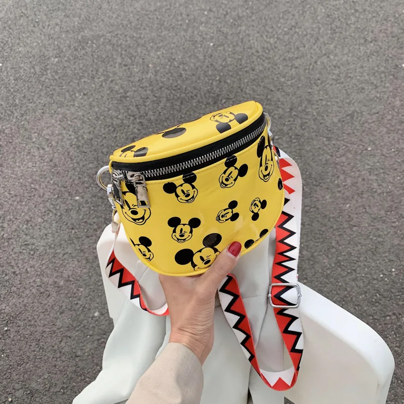 Disney Mickey new pu chest bag female wild western style one shoulder messenger mobile phone storage bag fashion pocket
Disney Mickey new pu chest bag female wild western style one shoulder messenger mobile phone storage bag fashion pocket