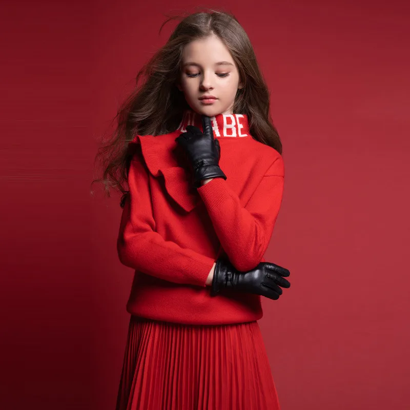 Girls New Years Collar Embroidered Sweater British Style Big Boys Parent-child Children Bottoming Sweater
Girls New Years Collar Embroidered Sweater British Style Big Boys Parent-child Children Bottoming Sweater