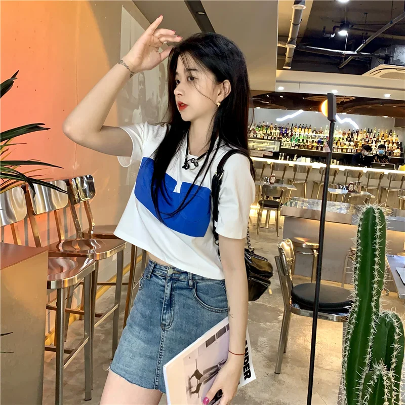 YTX952 Korean version of 2021 new niche design sense contrast stitching round neck short-sleeved T-shirt
YTX952 Korean version of 2021 new niche design sense contrast stitching round neck short-sleeved T-shirt