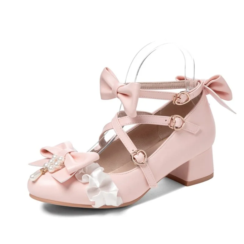 Туфли-лодочки женские на высоких каблуках с перекрестными ремешками
Туфли-лодочки женские на высоких каблуках с перекрестными ремешками