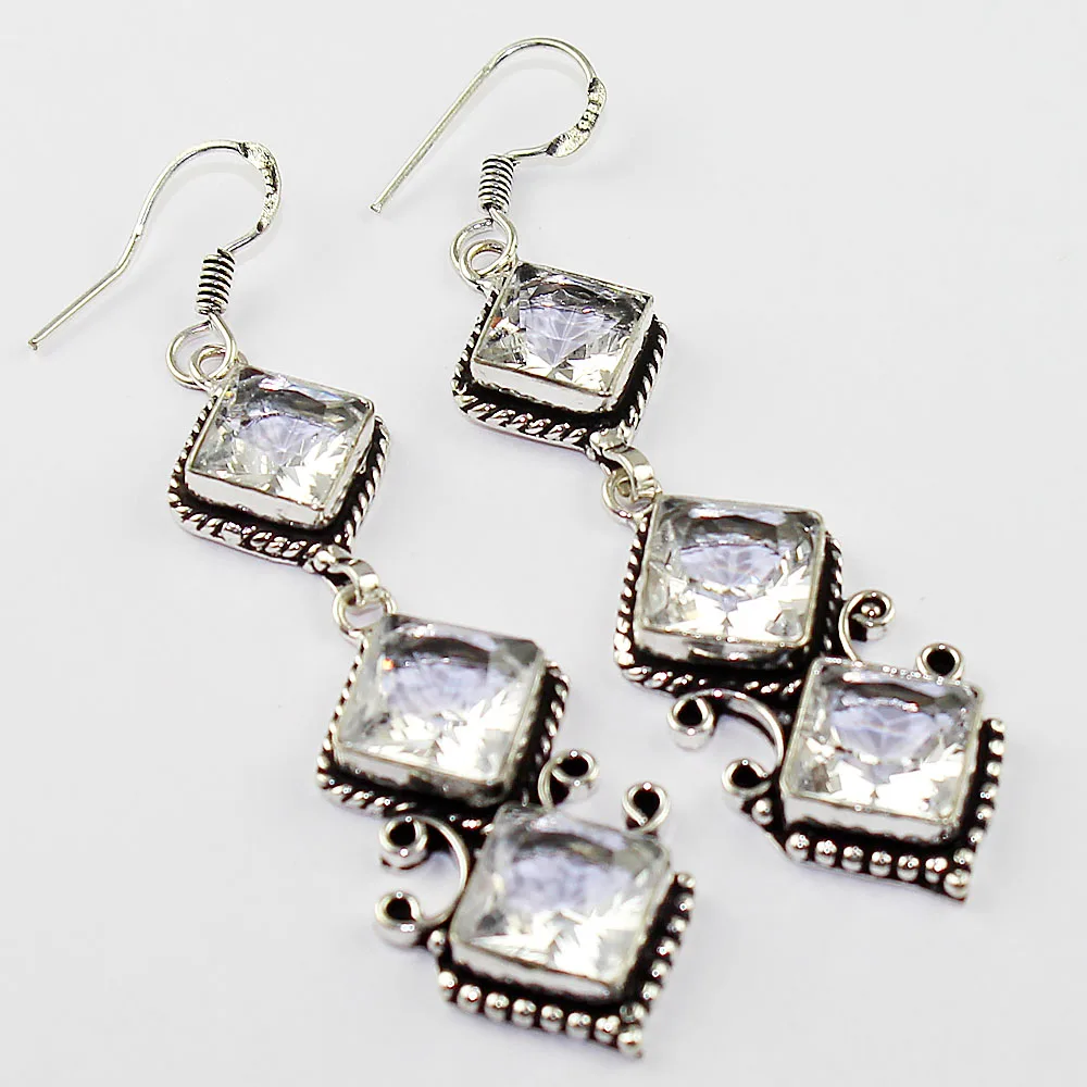 Белые серьги Topas с серебряным покрытием из меди, 78 мм, E1341
Белые серьги Topas с серебряным покрытием из меди, 78 мм, E1341