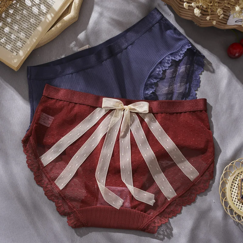2021 fashion lace panties ladies European and American retro sexy bow hollow transparent seamless low waist bag hip panties
2021 fashion lace panties ladies European and American retro sexy bow hollow transparent seamless low waist bag hip panties