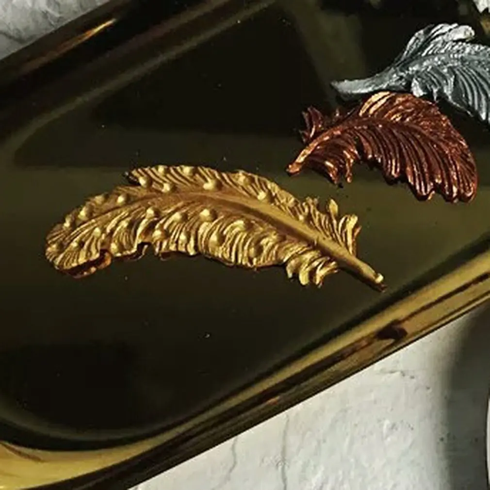 3D Peacock Feather Shaped Silicone Fondant Cake Mold Craft Chocolate Mould Baking Sugar Tool Cakes Handmade Soaps Moon Cakes
3D Peacock Feather Shaped Silicone Fondant Cake Mold Craft Chocolate Mould Baking Sugar Tool Cakes Handmade Soaps Moon Cakes