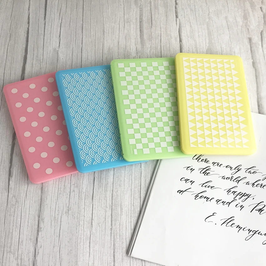wholesale Portable Dustproof Moisture-proof Storage Box Mask Case Medicine Storage Box
wholesale Portable Dustproof Moisture-proof Storage Box Mask Case Medicine Storage Box