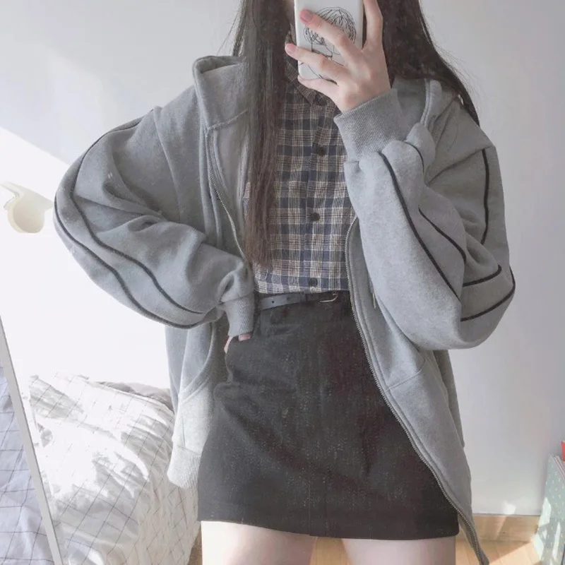 streetwear Harajuku Oversized sweatshirt women print Letter zip up Hoodies Student Plus Size Outwear Female Loose tops
streetwear Harajuku Oversized sweatshirt women print Letter zip up Hoodies Student Plus Size Outwear Female Loose tops