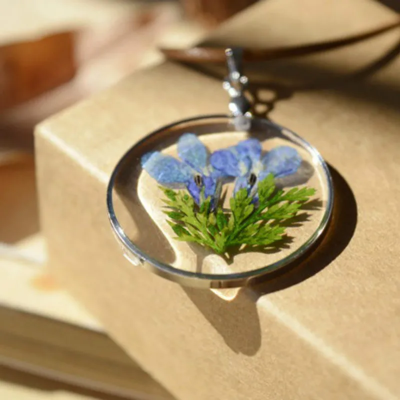 Natural Dried Flowers Blue Six Times Profit Handmade Necklace Necklace Butterfly Necklace Necklace for Women Goth
Natural Dried Flowers Blue Six Times Profit Handmade Necklace Necklace Butterfly Necklace Necklace for Women Goth