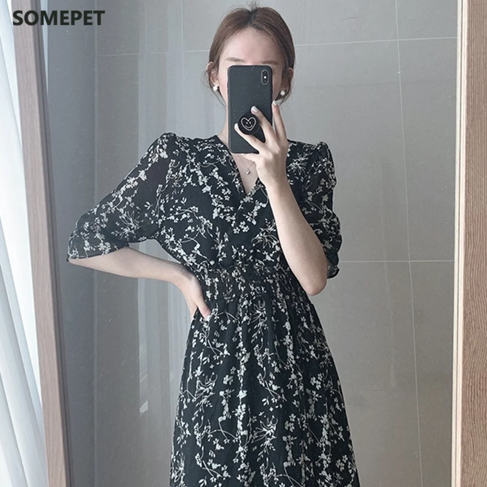 Women Retro Floral Dress Cross V Neck Wooden Ear Slim Long Vestido Summer Elegant Chiffon Short Sleeve Dresses
Women Retro Floral Dress Cross V Neck Wooden Ear Slim Long Vestido Summer Elegant Chiffon Short Sleeve Dresses