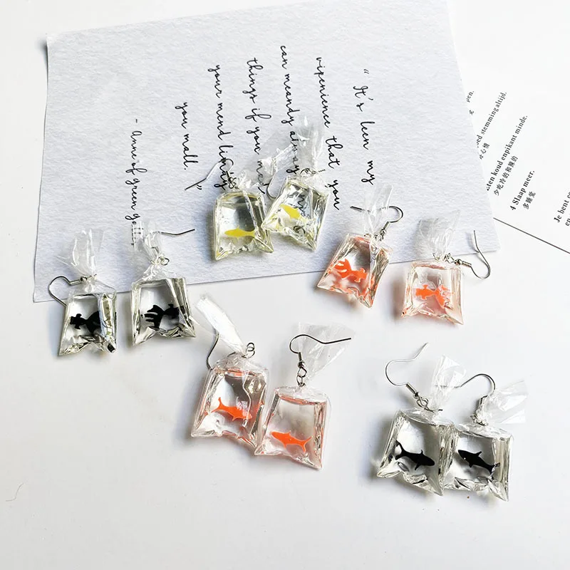 Korean Style New Creative Cartoon Fun Goldfish Earrings For Women Japanese Personality Transparent Water Bag Funny Carp Eardrop
Korean Style New Creative Cartoon Fun Goldfish Earrings For Women Japanese Personality Transparent Water Bag Funny Carp Eardrop