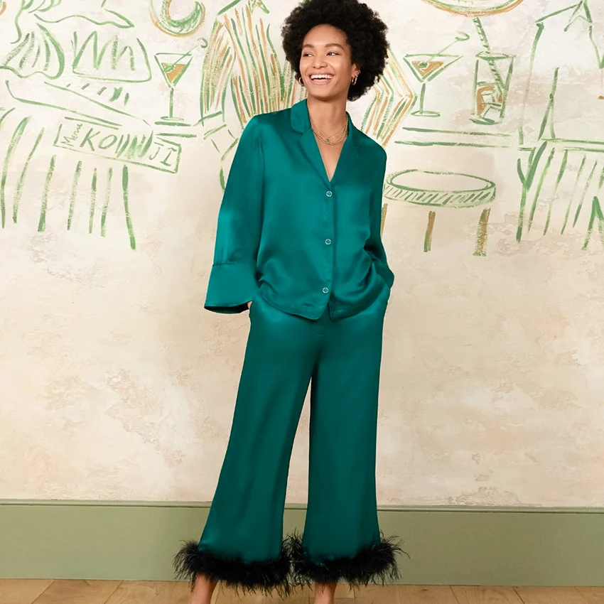 Restve Feathers Pajamas For Women 2 Piece Set Satin Turn Down Collar Long Sleeve Tops Loose Female Sets With Pants Casual 2022
Restve Feathers Pajamas For Women 2 Piece Set Satin Turn Down Collar Long Sleeve Tops Loose Female Sets With Pants Casual 2022