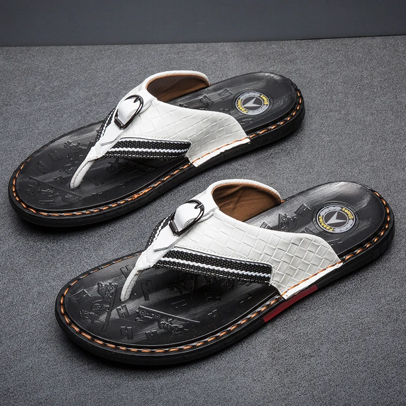 

top shoe brands Men's Flip Flops Genuine Leather Luxury Slippers Beach Casual Sandals Summer for Men Fashion Shoes white