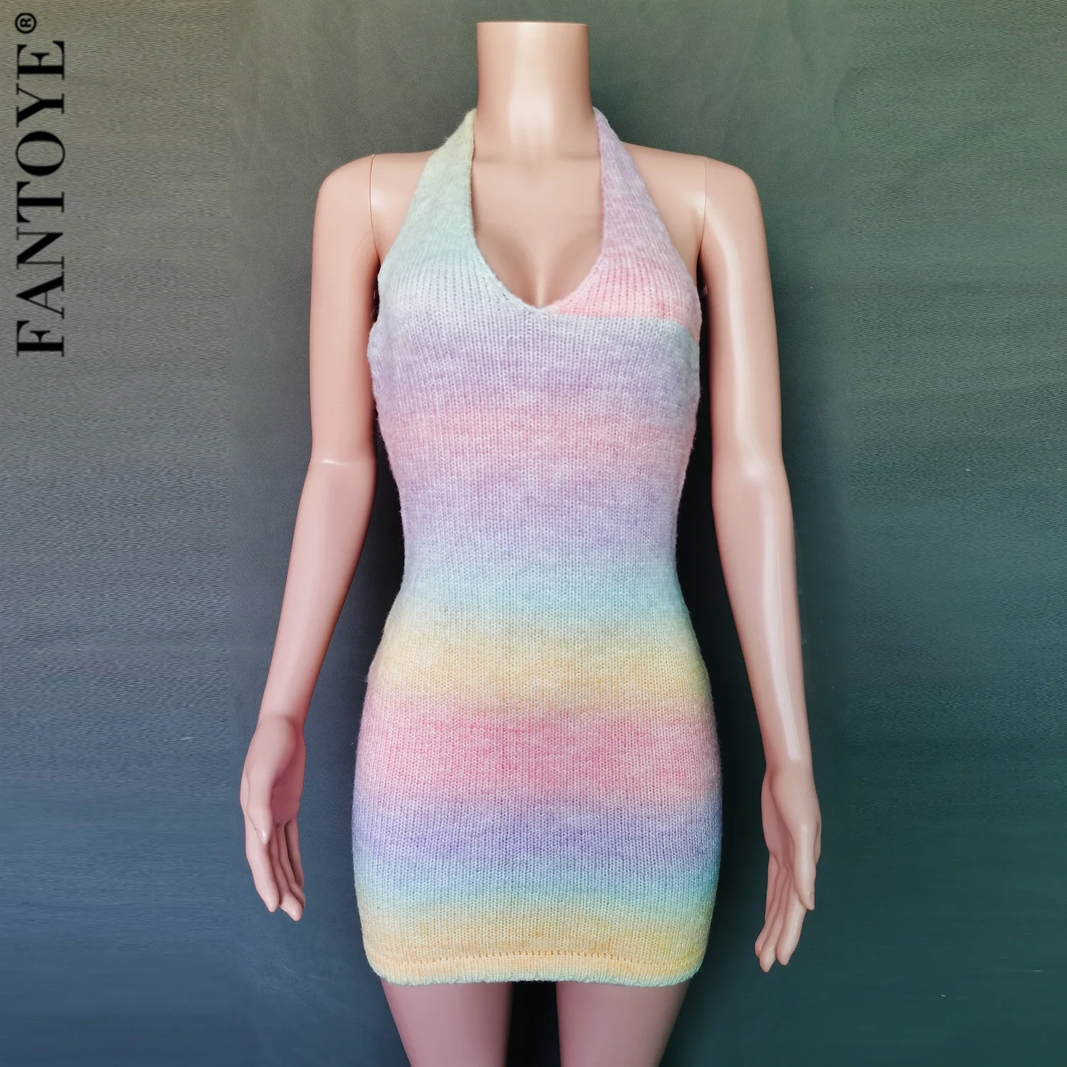 FANTOYE Women Rainbow Sexy Slim Backless Dresses 2021 Summer New Knitted Sleeveless Mini Dress Female Skinny Bodycon Partywear
FANTOYE Women Rainbow Sexy Slim Backless Dresses 2021 Summer New Knitted Sleeveless Mini Dress Female Skinny Bodycon Partywear