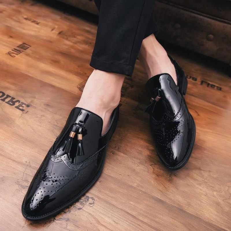 Brogue Mens Patent Leather Shoes Formal Loafer Men Wedding Party Shoes Mens Business Office Oxfords Size 48 Tassel Shoes for Men
Brogue Mens Patent Leather Shoes Formal Loafer Men Wedding Party Shoes Mens Business Office Oxfords Size 48 Tassel Shoes for Men