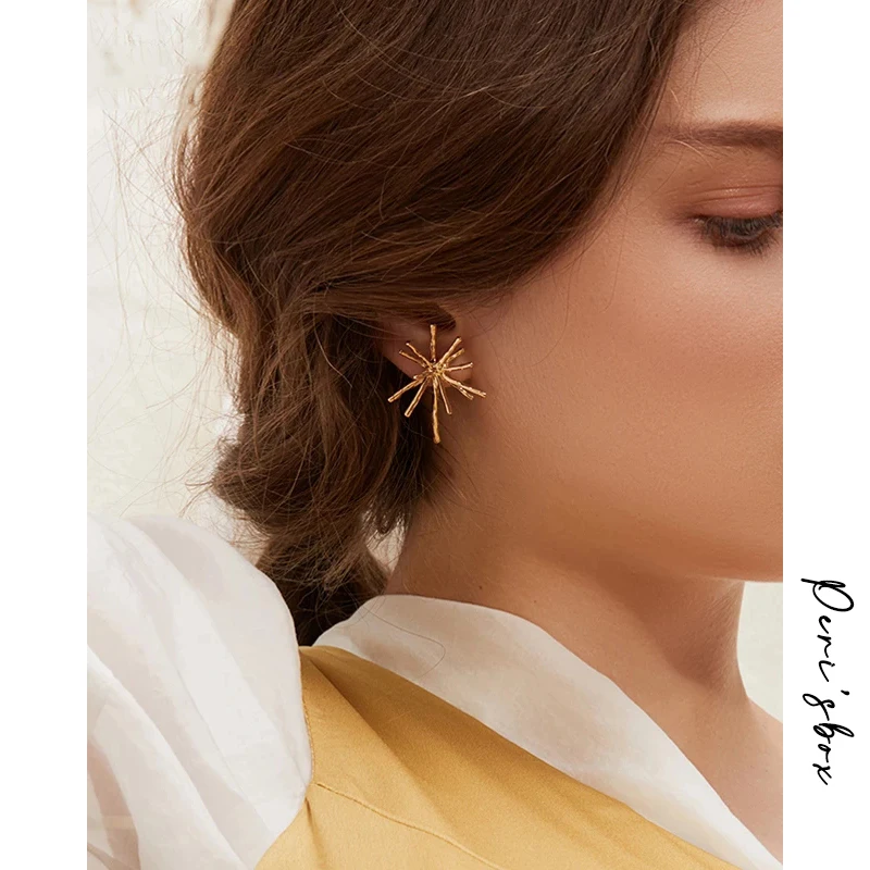 Peri'sbox Gold Color Metal Firework Stud Earrings for Women Simple Bar Big Earrings Studs Statement Chandelier Earrings Brinco
Peri'sbox Gold Color Metal Firework Stud Earrings for Women Simple Bar Big Earrings Studs Statement Chandelier Earrings Brinco