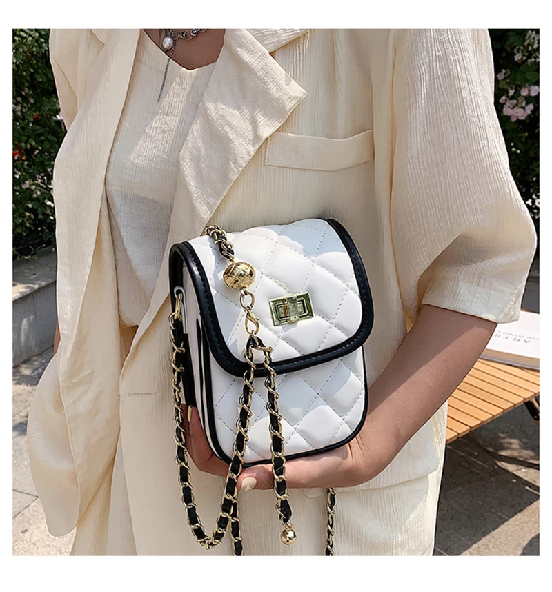 Bag Female Summer 2021 New Trendy Fashion All-match Lingge Texture Messenger Mobile Phone Bag Net Red Chain Small Square Bag 
Bag Female Summer 2021 New Trendy Fashion All-match Lingge Texture Messenger Mobile Phone Bag Net Red Chain Small Square Bag