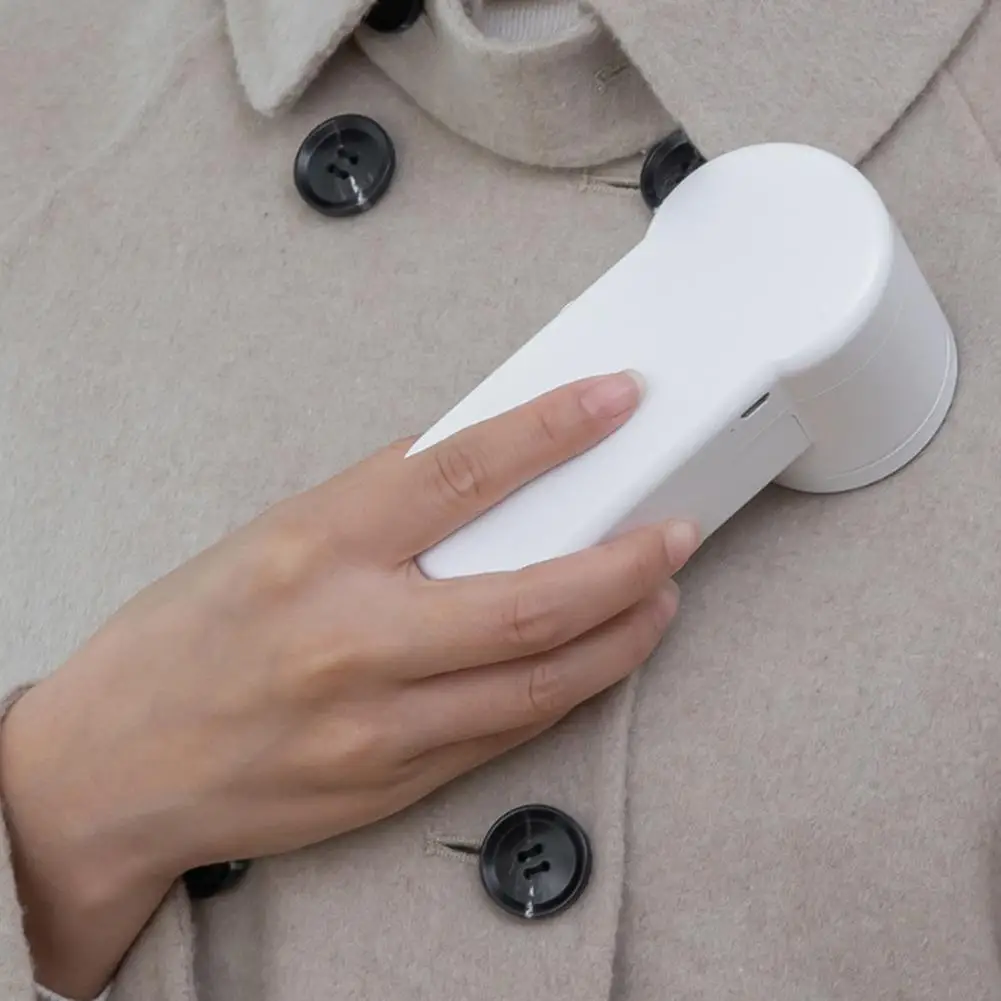 Clothes Pilling Trimmer Rechargeable Sweater Shaving Suction Hair Removal Machine Furry Removal Artifact Electric Lint Remover
Clothes Pilling Trimmer Rechargeable Sweater Shaving Suction Hair Removal Machine Furry Removal Artifact Electric Lint Remover
