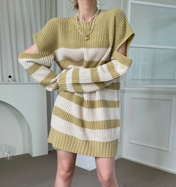SuperAen 2201 Autumn Winter O Neck Striped Full Hollow Out Full Casual Sweater Dress Women 
SuperAen 2201 Autumn Winter O Neck Striped Full Hollow Out Full Casual Sweater Dress Women