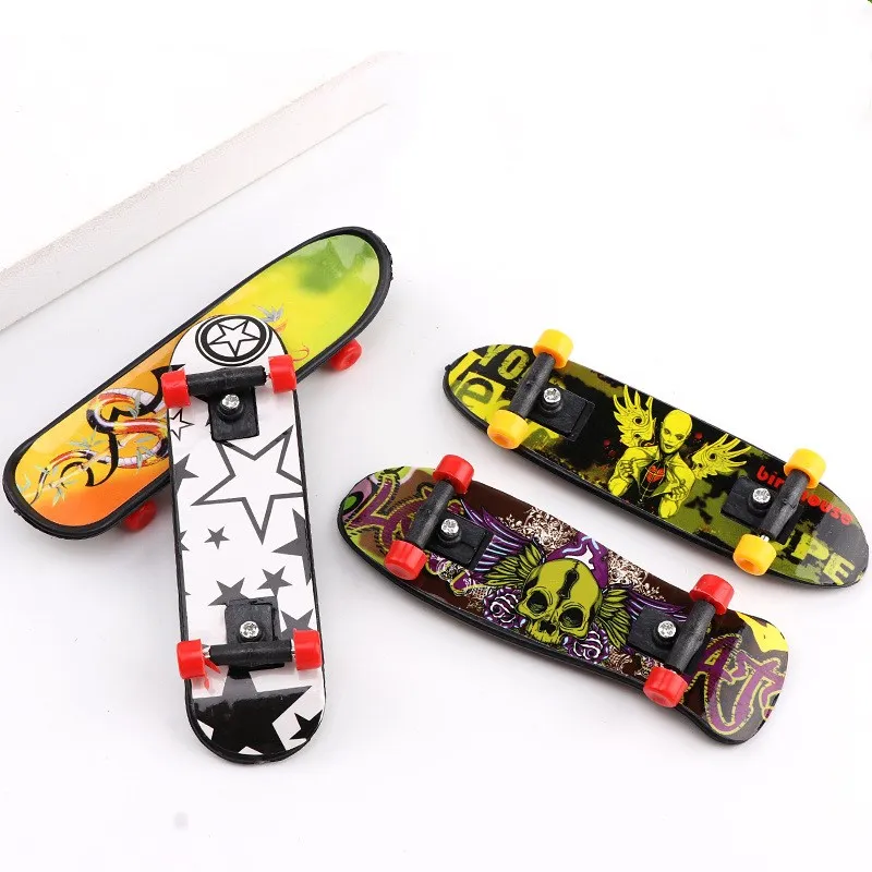 10Pcs/set Plastic Mini Skate Finger Skateboarding Fingerboard Novelty Gag Toys For Boys Children Skateboard Finger Board Gifts
10Pcs/set Plastic Mini Skate Finger Skateboarding Fingerboard Novelty Gag Toys For Boys Children Skateboard Finger Board Gifts