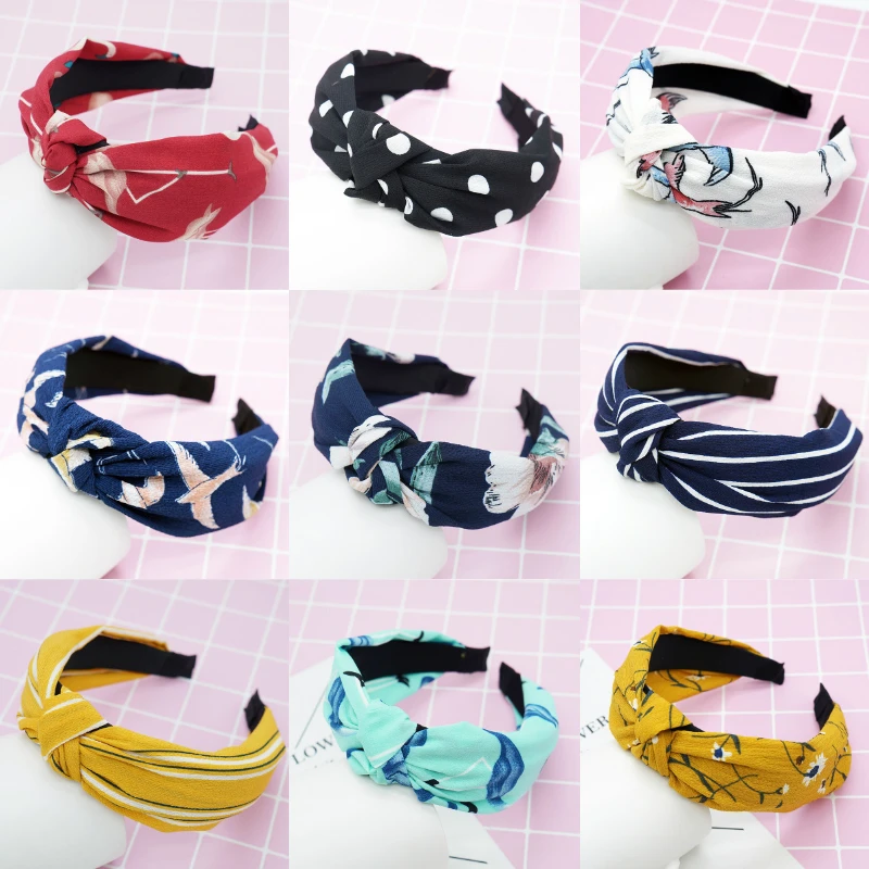 Top Knot Turban Twist Hairband Retro Elastic Hair Hoop Headwrap Headband for Women Print Headdress Accessories
Top Knot Turban Twist Hairband Retro Elastic Hair Hoop Headwrap Headband for Women Print Headdress Accessories