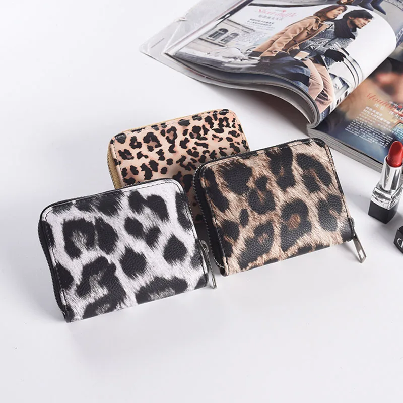 

KANDRA 2020 Fashion Leopard Women Mini Wallet Luxury Designer Zipper Coin Purse Card Holder Clutch Female Wallets Phone Pocket